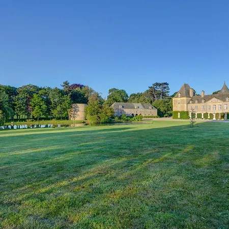 بيت للعطل Tocqueville-les-murs Chateau Sleeps 10 Wifi Tocqueville (Manche)
